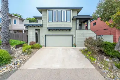 Image de Belle maison de 3 chambres avec vue sur l'océan.