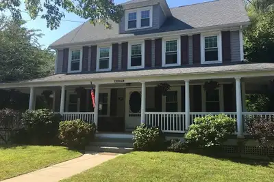 Image de Récemment rénové belle maison de 6 chambres dans la jetée de Narragansett