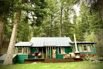 Upper Board Ranch Cabin avec accès dans l'arrière-pays. . . Aucun frais pour un animal domestique
