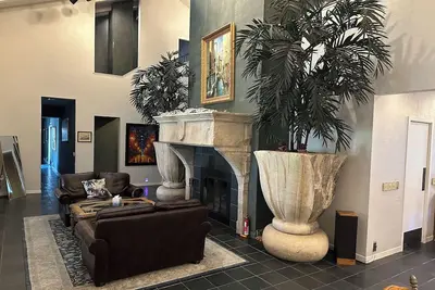 Image de Bienvenue, \"theHiddenGarden\", une oasis de sérénité entourée de plus de 30 établissements vinicoles.