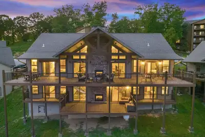 Image de Détendez-vous et retirez-vous dans un pavillon de luxe avec une vue magnifique sur le lac!