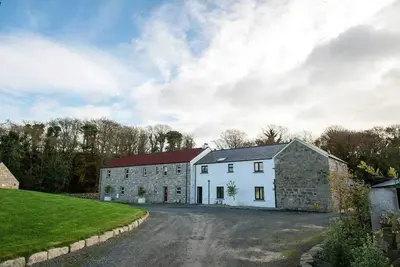 Image de Le grenier - spacieuse maison de 3 chambres à coucher, accès au jardin sécurisé et aire de jeux