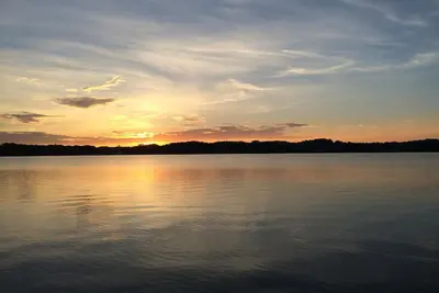 Image de Clemson Lake séjourne juste en face du campus, Gameday, vacances, travail