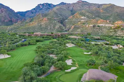 Image de * Nouveau * Condo mis à jour avec vue spectaculaire sur la montagne.