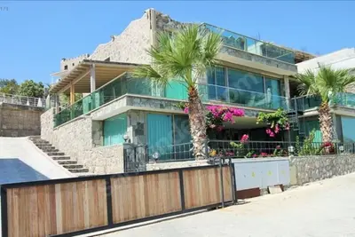 Image de Bodrum Stone House avec jardin, vue et piscine