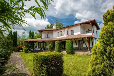 Image de Guesthouse Georgia 1. Situé dans les Balkans, 2. Luxorieux