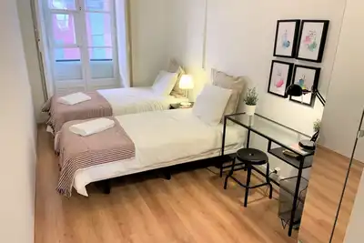 Image de Beautiful flat with balcony & Great location