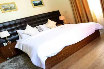 Image de appartements de luxe et sécurisés avec trois chambres 3/4/10