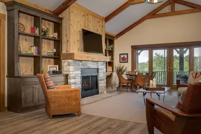 Image de 2 Bdrm 2 Bath Cottage au club de golf True North à Harbor Springs, Mi - Exclusif