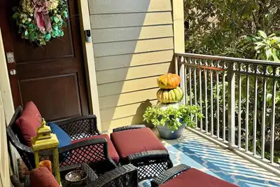 Image de 3/2 À distance de marche du stade de football / baseball!