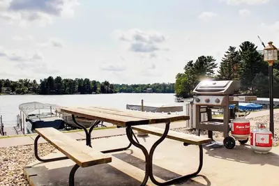 Image de Surplombant le lac Delton