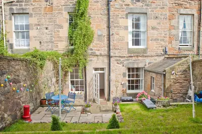 Image de Vintage apt, pvt Garden, wifiNEW Town