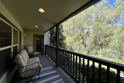 Image de Magnifique condo situé à quelques minutes d'Arrowhead