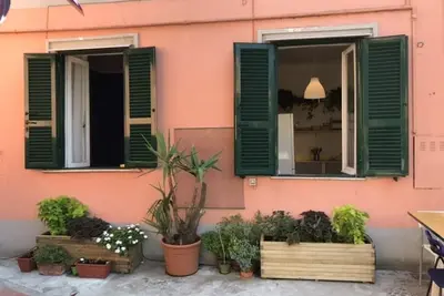 Image de Grand appartement avec jardin à PIgneto Villini