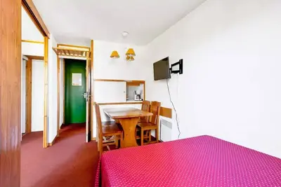 Image de Studio + coin cabine au pied des pistes 4 personnes - Budget