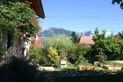 Image de a country air