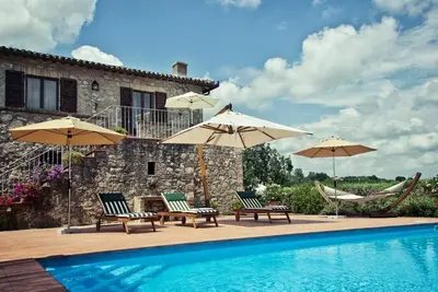 Image de location vacances grande villa à louer italie, ombrie, orvieto, près de rome, campagne, piscine, vues, internet wi-fi, climatisation
