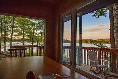 Image de Muskoka Beach Cottage sur Lake of Bays