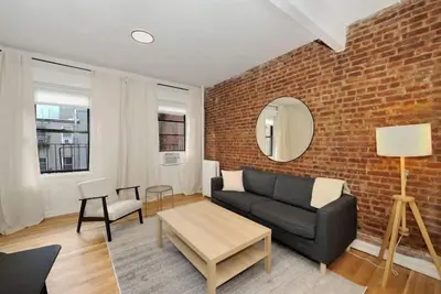 Image de Times Square 3 Bed 1 Bath - Nice Size Partage - ÉTUDIANTS Et Internet Admis