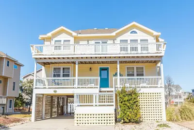 Image de C0612 Villa Corolla. Maison magnifique avec piscine, bain à remous, WiFi. Nouvelle piscine pour 2019!