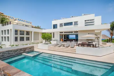 Image de Villa Puerta Azul, villa chic de style hacienda à Akumal!