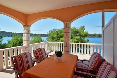 Image de Appartement dans Karbuni avec vue mer, terrasse, Climatisation, Wifi (3609-4)