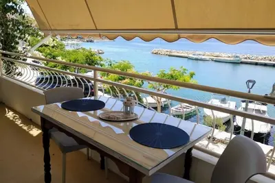 Image de Appartement dans Drašnice avec vue mer, Balcon, Climatisation, Wifi (3586-1)