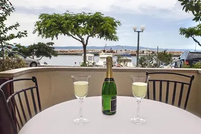 Image de Appartement dans Drašnice avec vue mer, loggia, Climatisation, Wifi (3586-4)