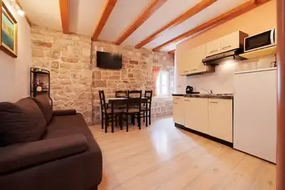 Image de Appartement dans Trogir avec Balcon, Climatisation, Wifi (4324-2)