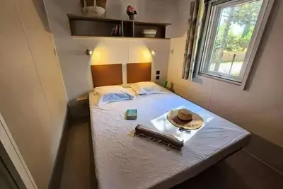 Image de Mobil-Home Premium 3 Pièces 4 Personnes Climatisé + Tv