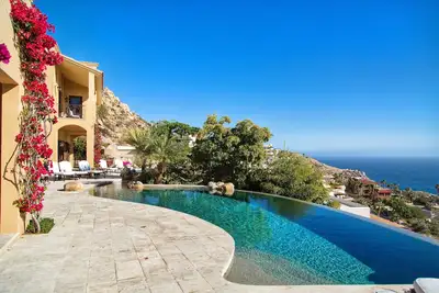 Image de Casa Luca, Stunning Estate de 5 chambres à Pedregal