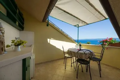 Image de Appartement dans Bol avec vue mer, Balcon, Climatisation, Wifi (5217-6)