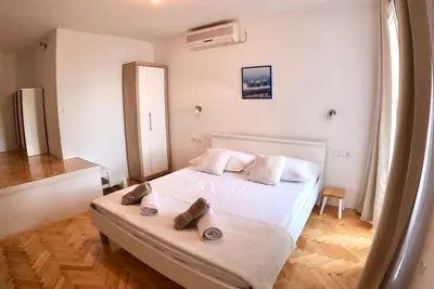 Image de Appartement dans Duće avec vue mer, Balcon, Climatisation, Wifi (4174-7)