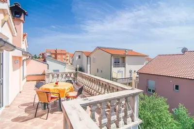 Image de Appartement dans Vodice avec Balcon, Climatisation, Wifi (4441-2)