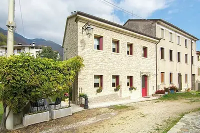 Image de Villa Marsica C: Un confortable appartement de deux étages entouré d'un paysage magnifique.