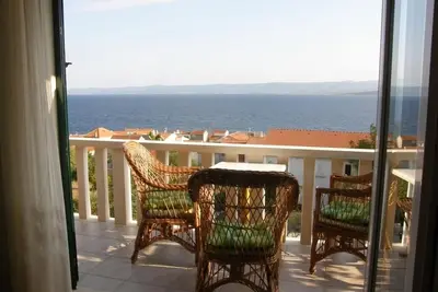 Image de Appartement dans Bol avec vue mer, Balcon, Climatisation, Wifi (3416-3)