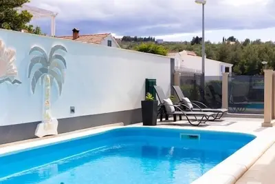 Image de Appartement dans Supetar avec vue mer, terrasse, Climatisation, Wifi (3553-1)