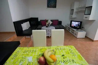 Image de Appartement dans Lovran avec vue mer, terrasse, Climatisation, Wifi (3698-2)