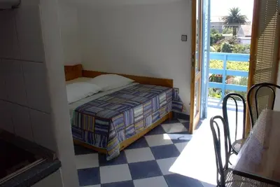 Image de Appartement dans Sućuraj avec vue mer, Balcon, Climatisation, Wifi (3560-1)