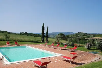 Image de Casa Cassiodoro G: Un appartement confortable entouré de verdure.