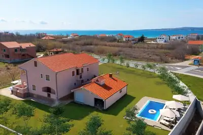 Image de Appartement in Privlaka avec vue mer, Balcon, Climatisation, Wifi (3598-2)