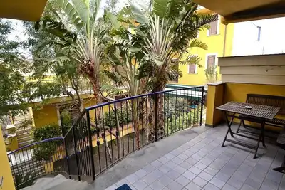 Image de Casa Ntoni A: Un appartement moderne et charmant situé à une courte distance de la plage.