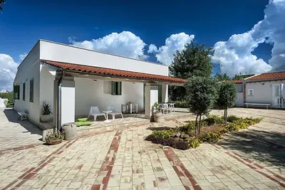 Image de Villa à Mazara Del Vallo avec 4 chambres à coucher, 8 couchages