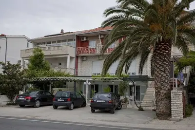 Image de Appartement dans Duće avec vue mer, terrasse, Climatisation, Wifi (850-3)