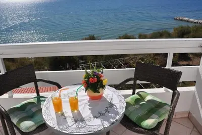 Image de Appartement Studio dans Duće avec vue mer, Balcon, Climatisation, Wifi (3425-7)