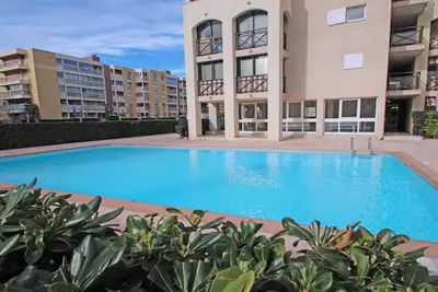 Image de Appartement T2 - 4 personnes - Climatisation - Piscine résidence - Centre ville - WiFi -Sainte. . .