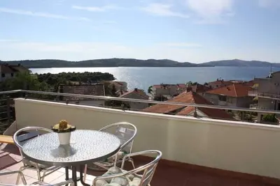 Image de Appartement dans Trogir avec vue mer, terrasse, Climatisation, Wifi (4328-6)