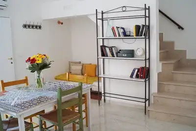 Image de Casa Ciliegio: Une maison indépendante caractéristique et accueillante sur deux étages située au cœur d'un petit village niché dans la vallée d'Itria.
