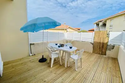 Image de Sympathique pavillon dans résidence avec piscine (025)