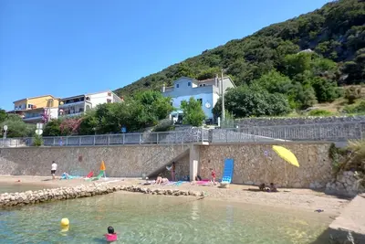Appartement dans Supetarska Draga avec vue mer, terrasse, Climatisation, Wifi (3750-1)
